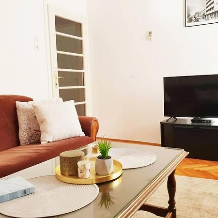 Lamiya'S 2 Bedroom Apartment モスタル エクステリア 写真